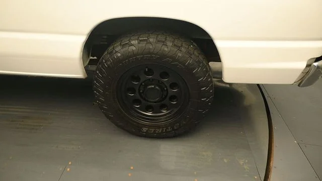 Used 2012 Oxford White Ford XLT image 9