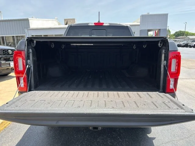 Used 2019 Magnetic Ford Lariat image 9