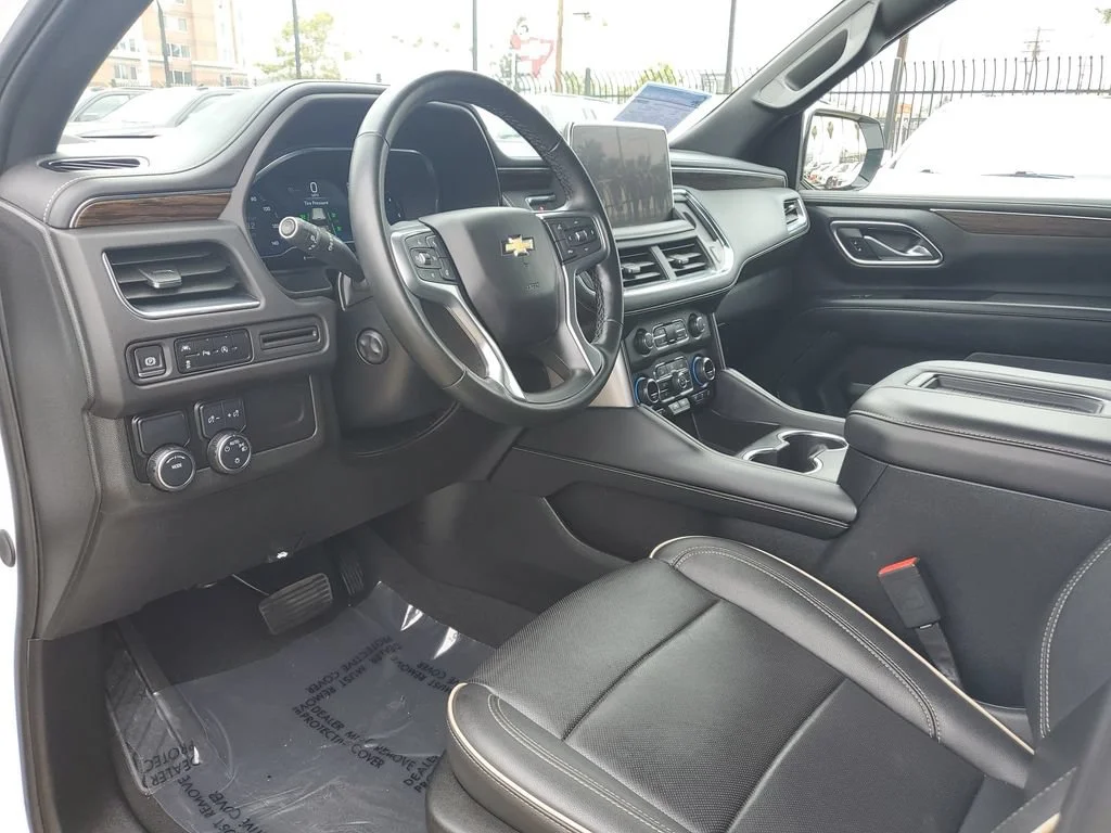 Used 2024 Summit White Chevrolet Premier image 20