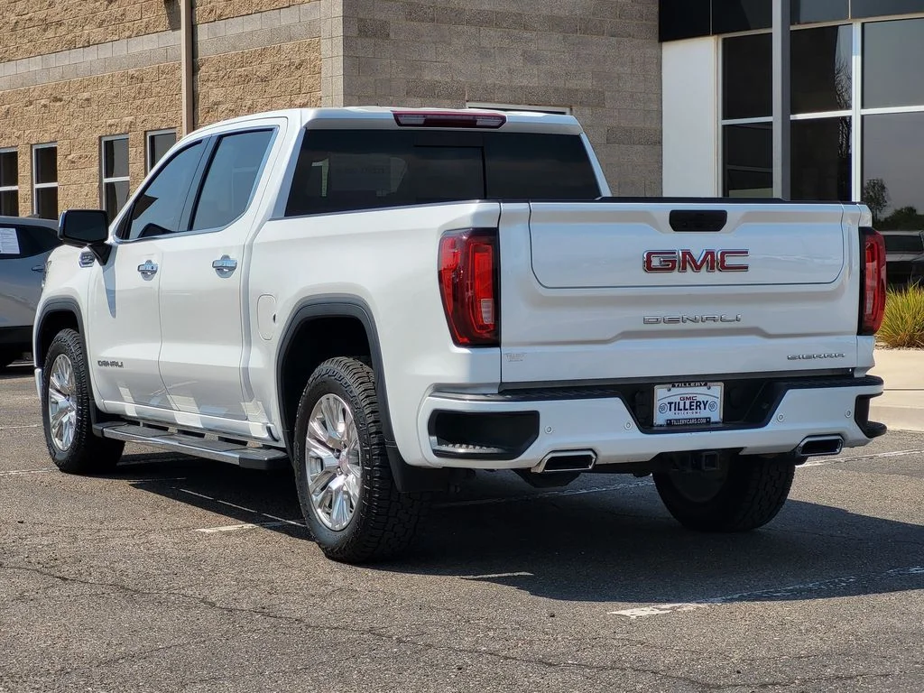 Used 2021 WHITE FROST TRICOAT GMC Denali image 5