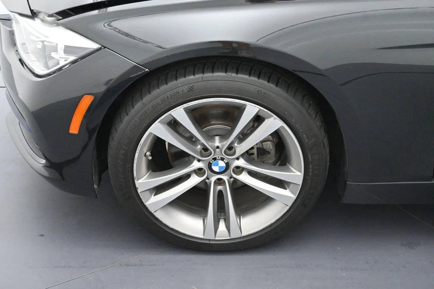Used 2018 Black Sapphire Metallic BMW 330i image 28