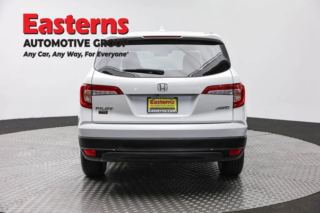 Used 2021 White Honda EX image 7