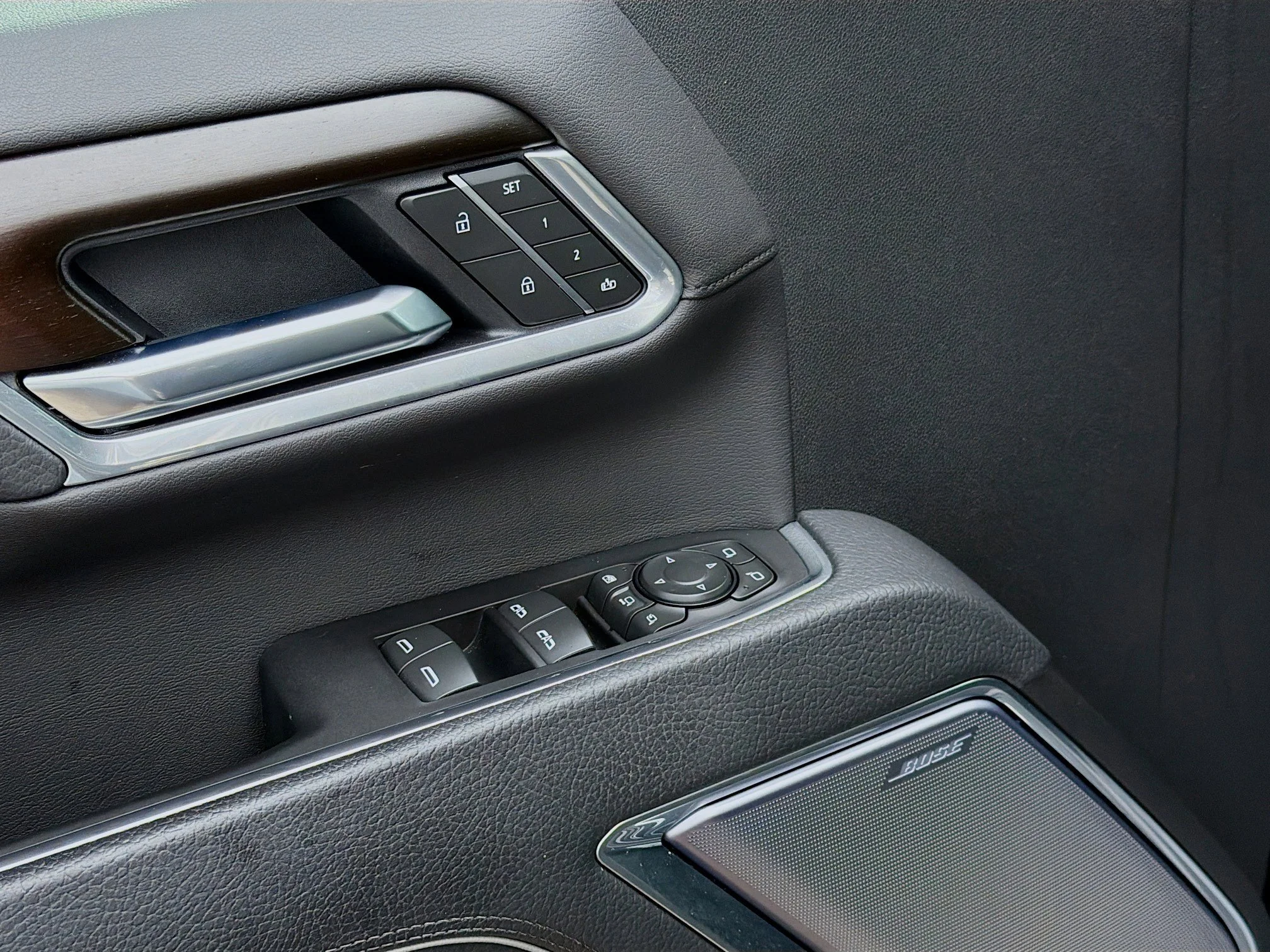Used 2025 Titanium Rush Metallic GMC Denali image 20