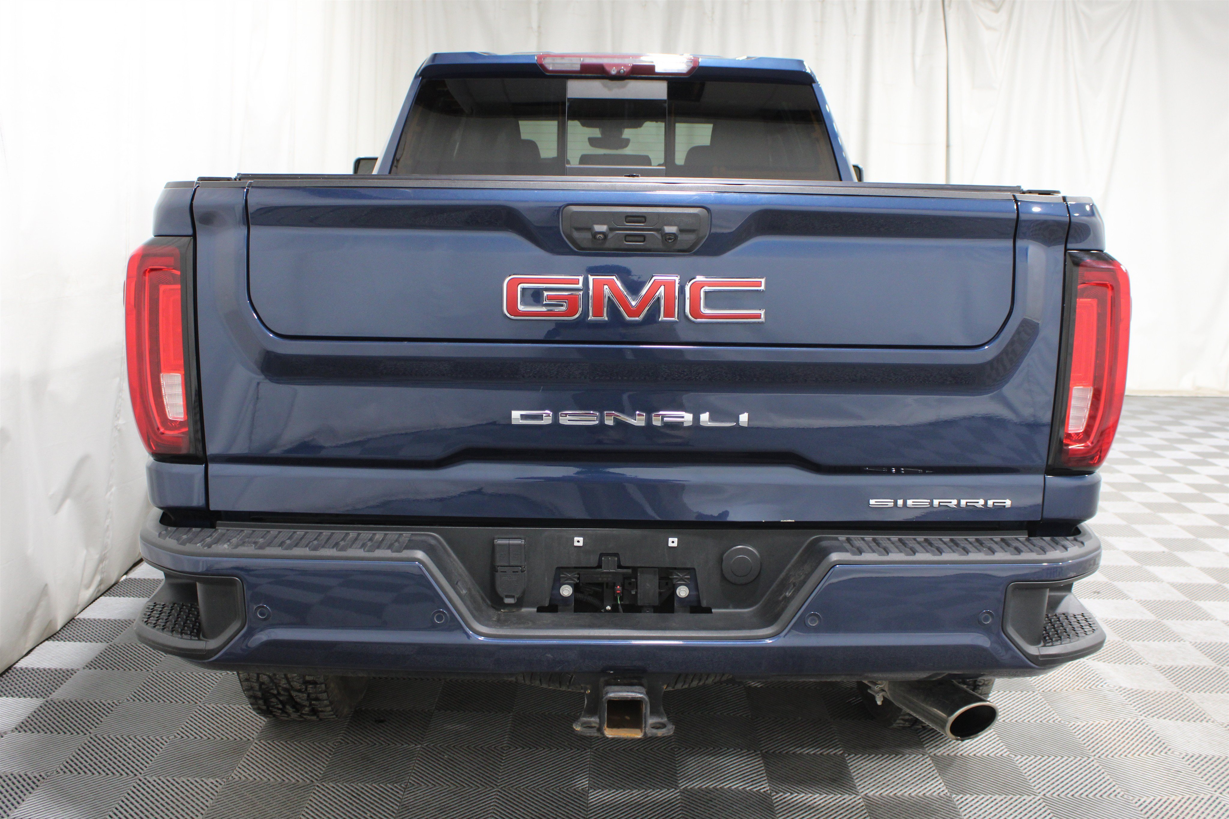 Used 2021 Pacific Blue Metallic GMC Denali image 31
