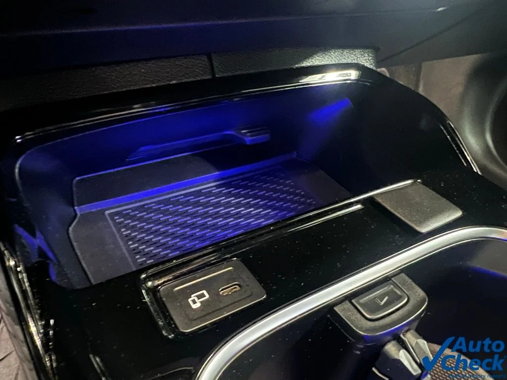Used 2021 White Mercedes-Benz Base image 49