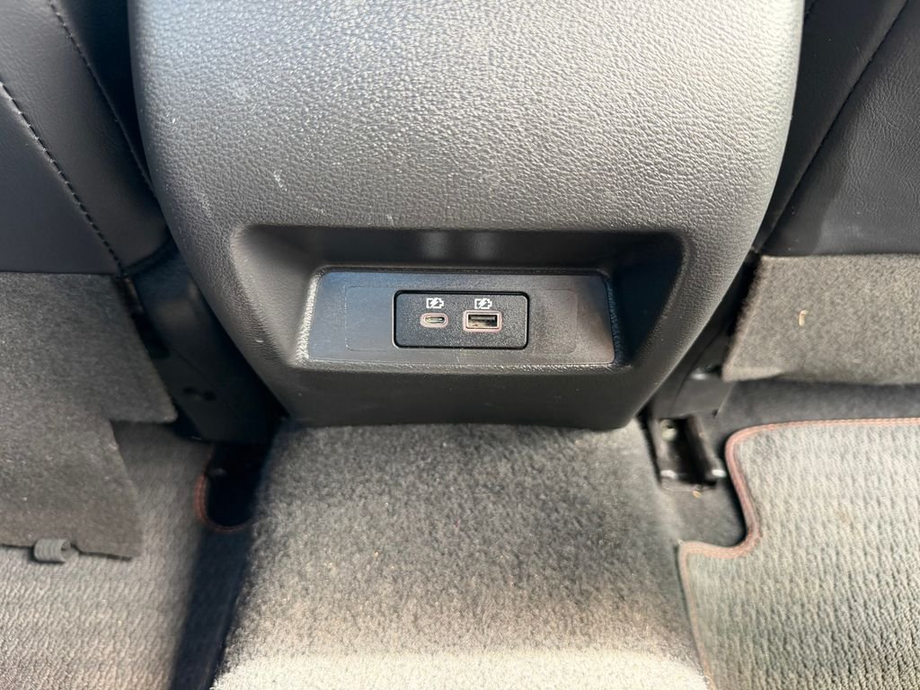 Used 2025 Black Nissan 2.5 SR image 13