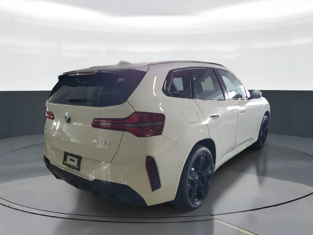 New 2026 Alpine White BMW 30 xDrive image 3