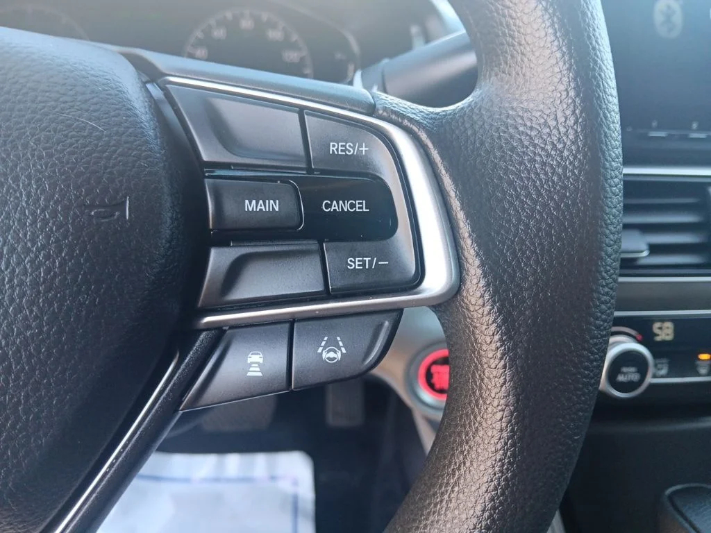 Used 2019 Modern Steel Metallic Honda LX image 18