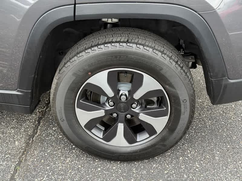 Used 2023 Baltic Gray Metallic Clearcoat Jeep  image 6