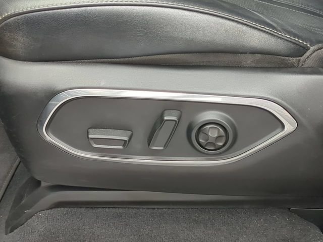 Used 2022 Black Jeep Series III image 24