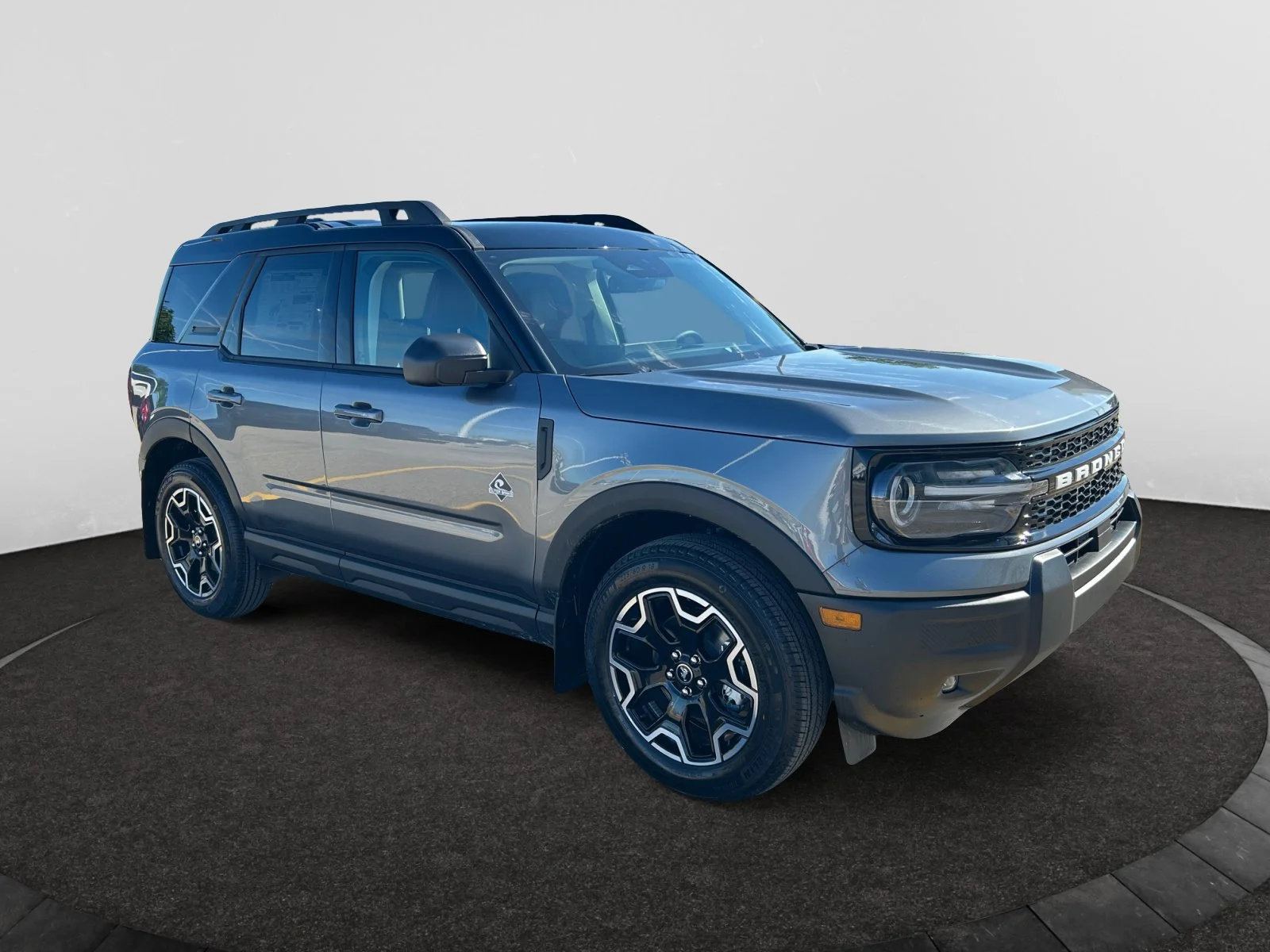 New 2026 Carbonized Grey Metallic Ford Outer Banks image 7