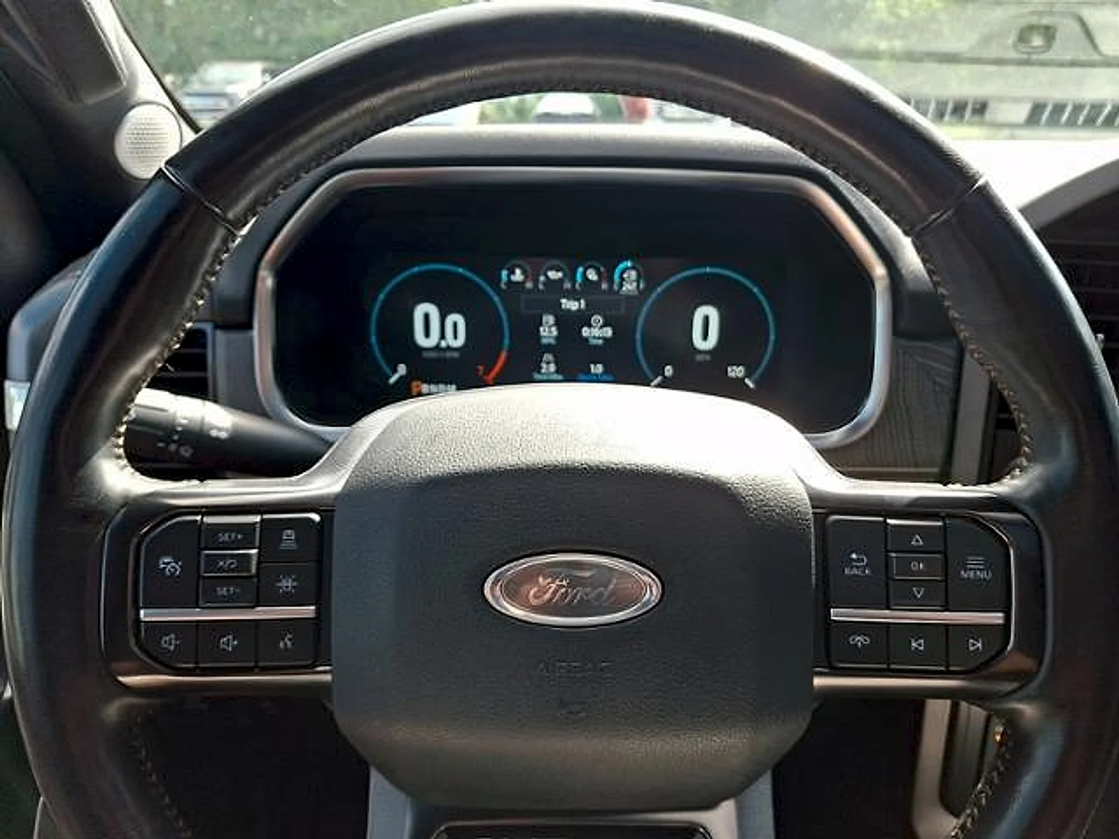 Used 2023 Star White Metallic Tri-Coat Ford Platinum image 20