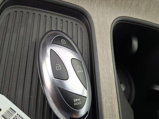 New 2026 White Hyundai SE FWD image 17