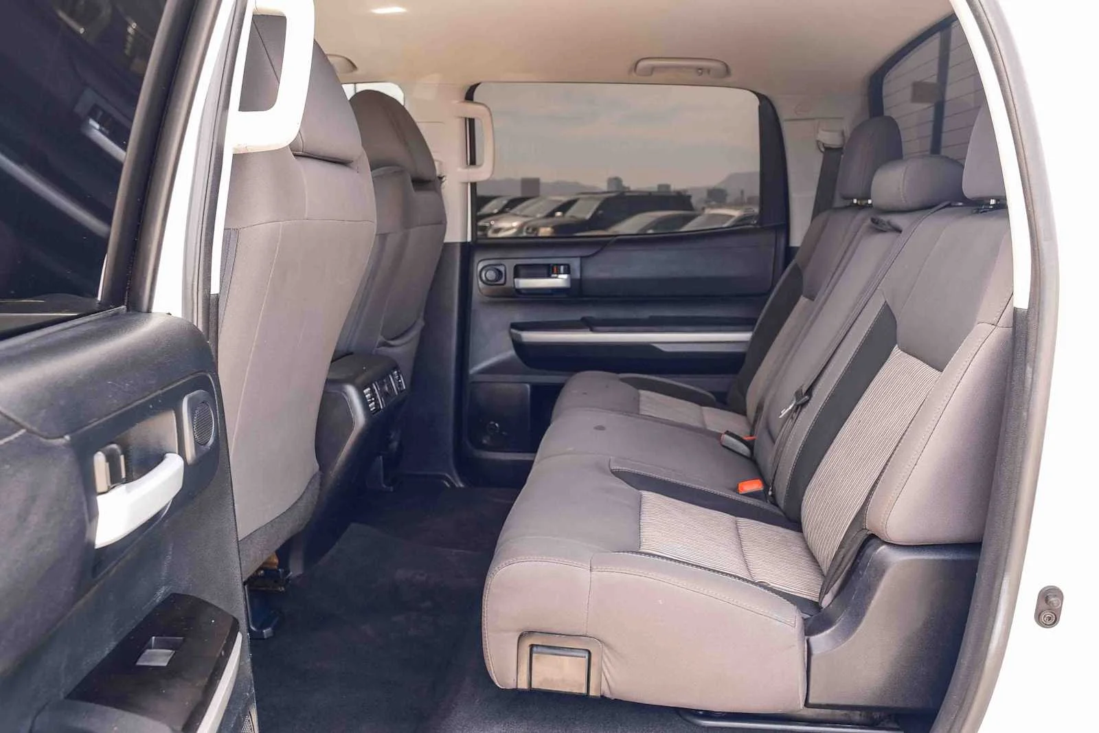 Used 2017 Super White Toyota SR5 image 18