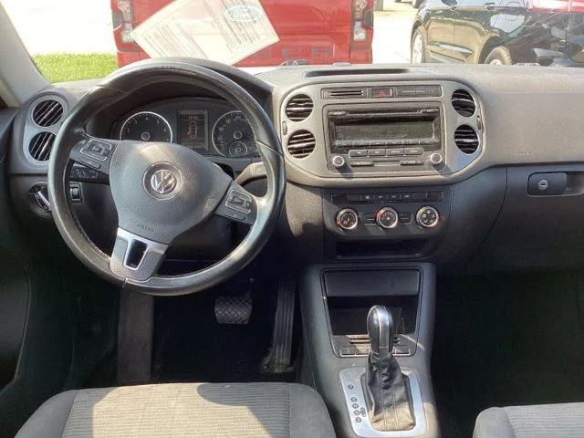 Used 2014 Silver Volkswagen S image 18