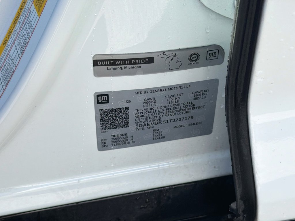 Used 2026 White Buick Sport Touring image 33