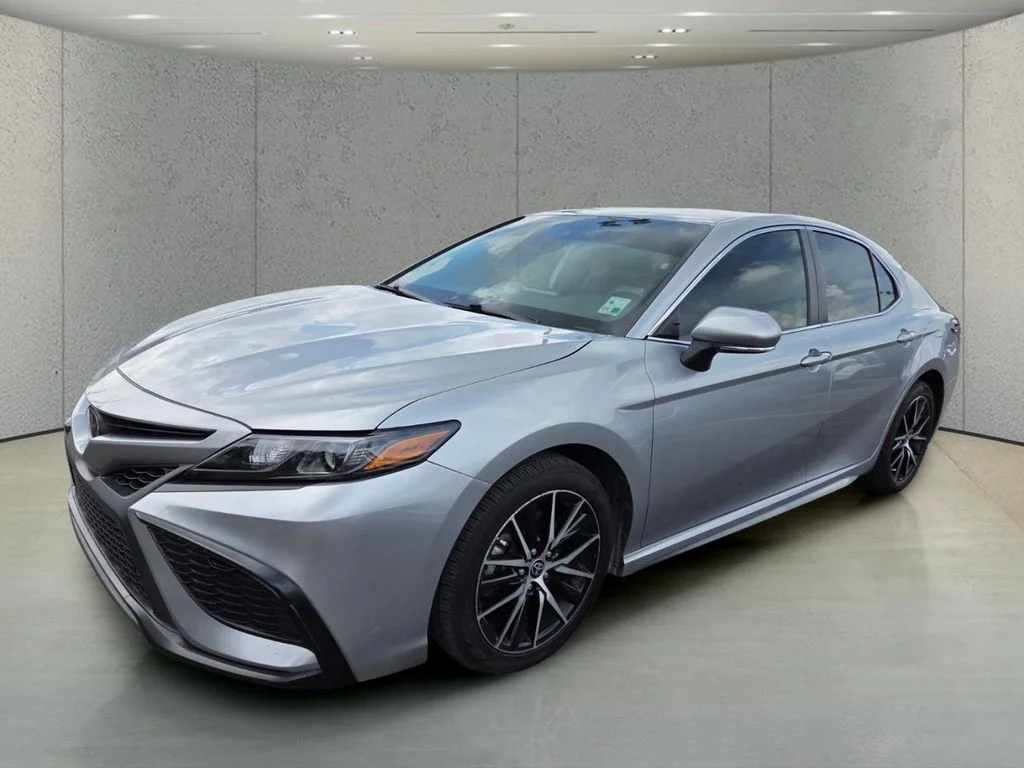 Used 2023 Silver Toyota SE image 8