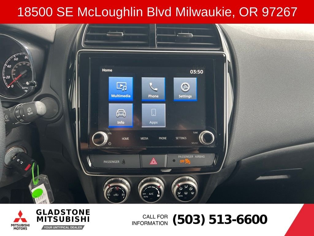 Used 2025 Mercury Gray Metallic Mitsubishi 2.0 LE image 11