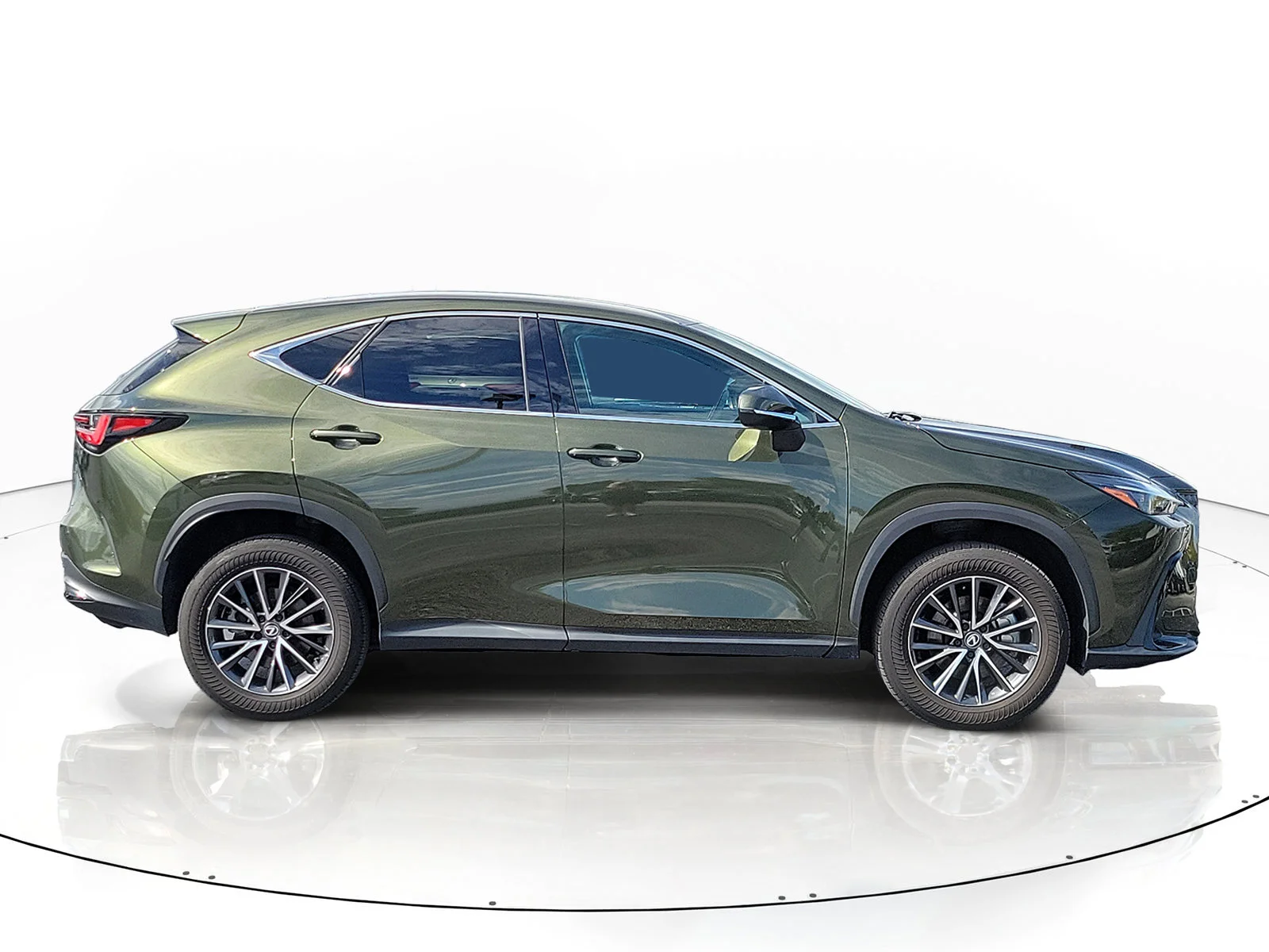 Used 2024 Green Pearl Lexus NX 250 image 4