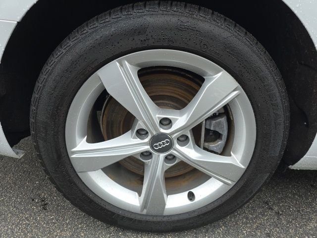 Used 2019 White Audi 2.0T Premium image 26