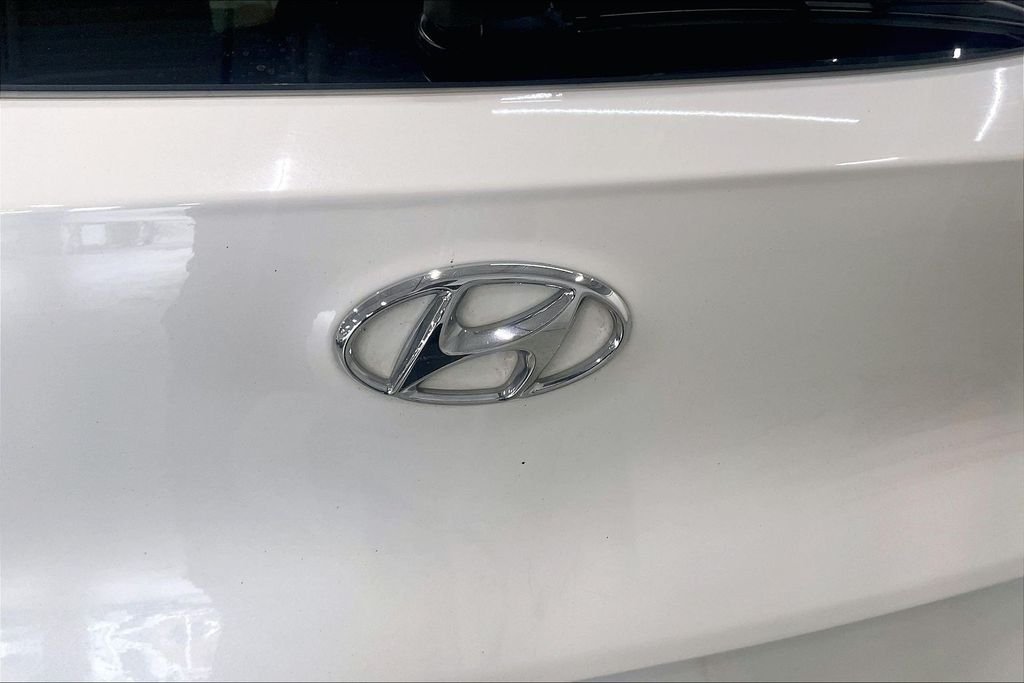 Used 2020 White Hyundai SEL image 31