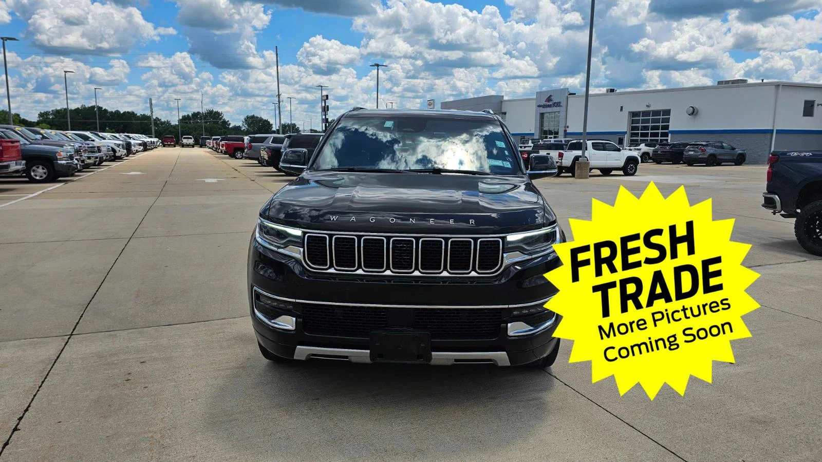 Used 2024 Diamond Black Crystal Pearlcoat Jeep Series III image 2