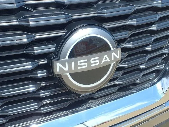 Used 2023 Gray Nissan SV Intelligent AWD image 28