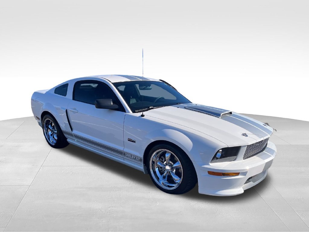Used 2007 White Ford  image 7