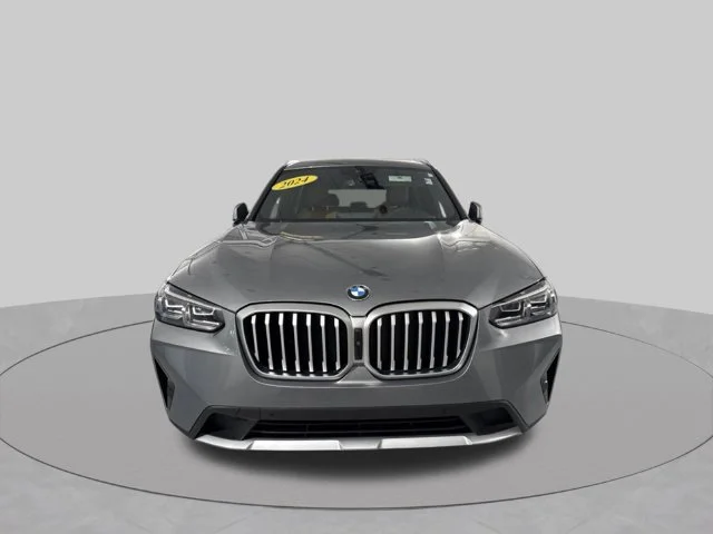 Used 2024 Gray BMW xDrive30i image 3