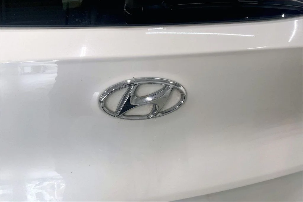 Used 2020 White Hyundai SEL image 31