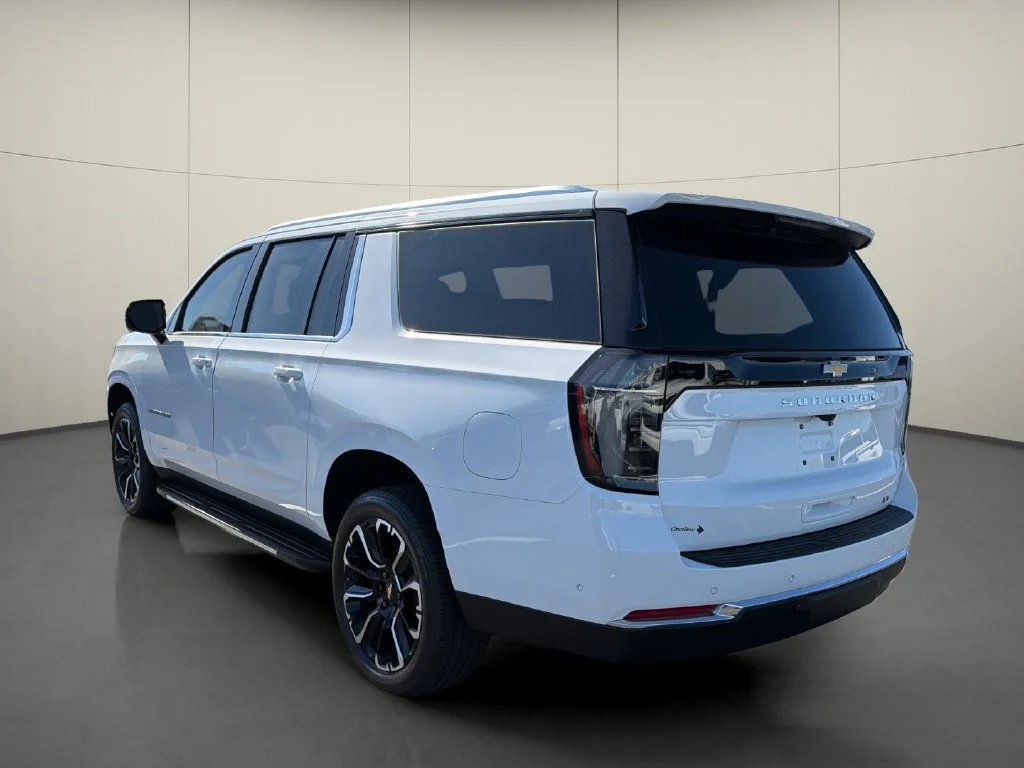 New 2026 Summit White Chevrolet LT image 4