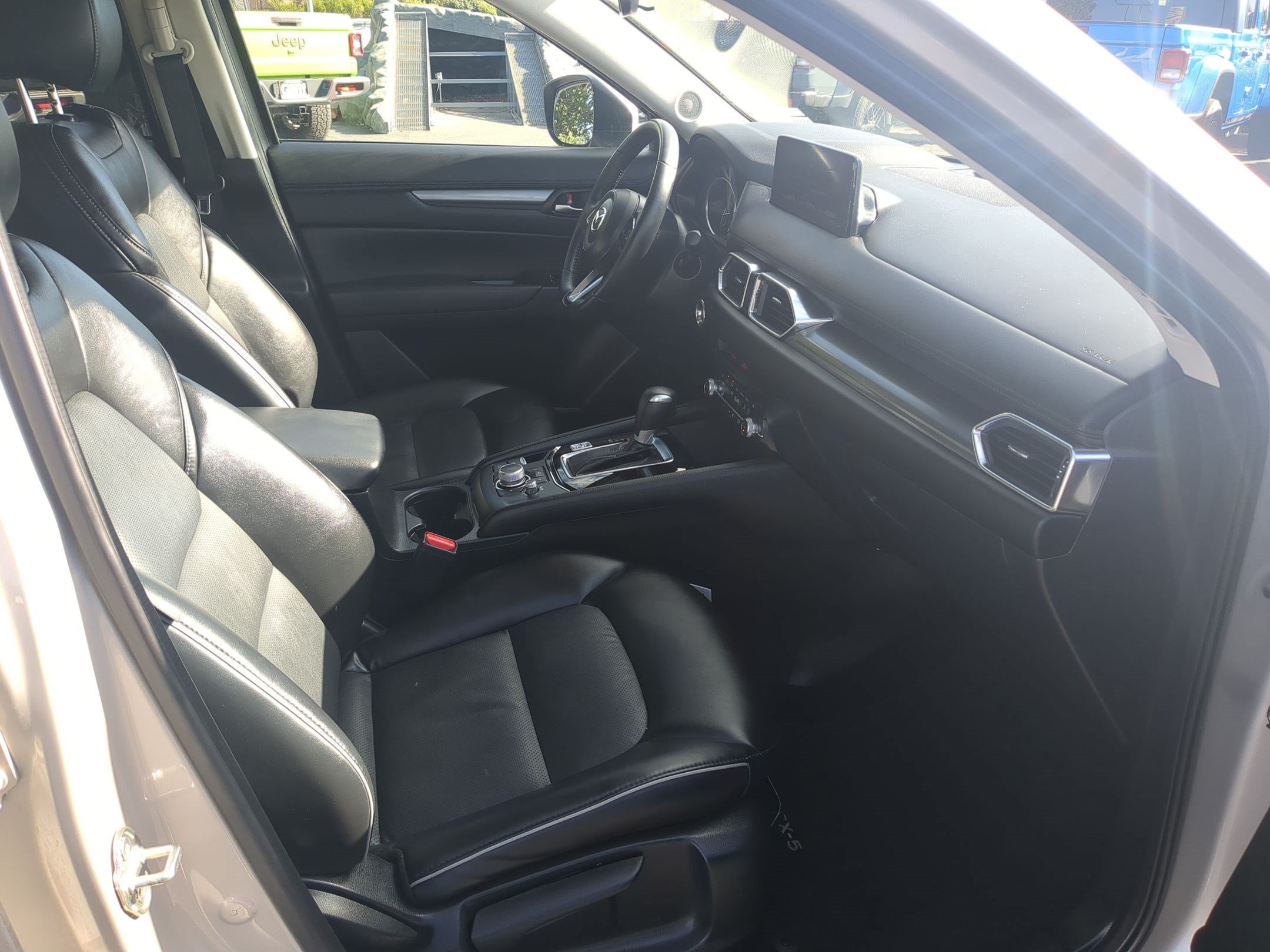Used 2025 Platinum Quartz Metallic Mazda 2.5 S Select Package image 32