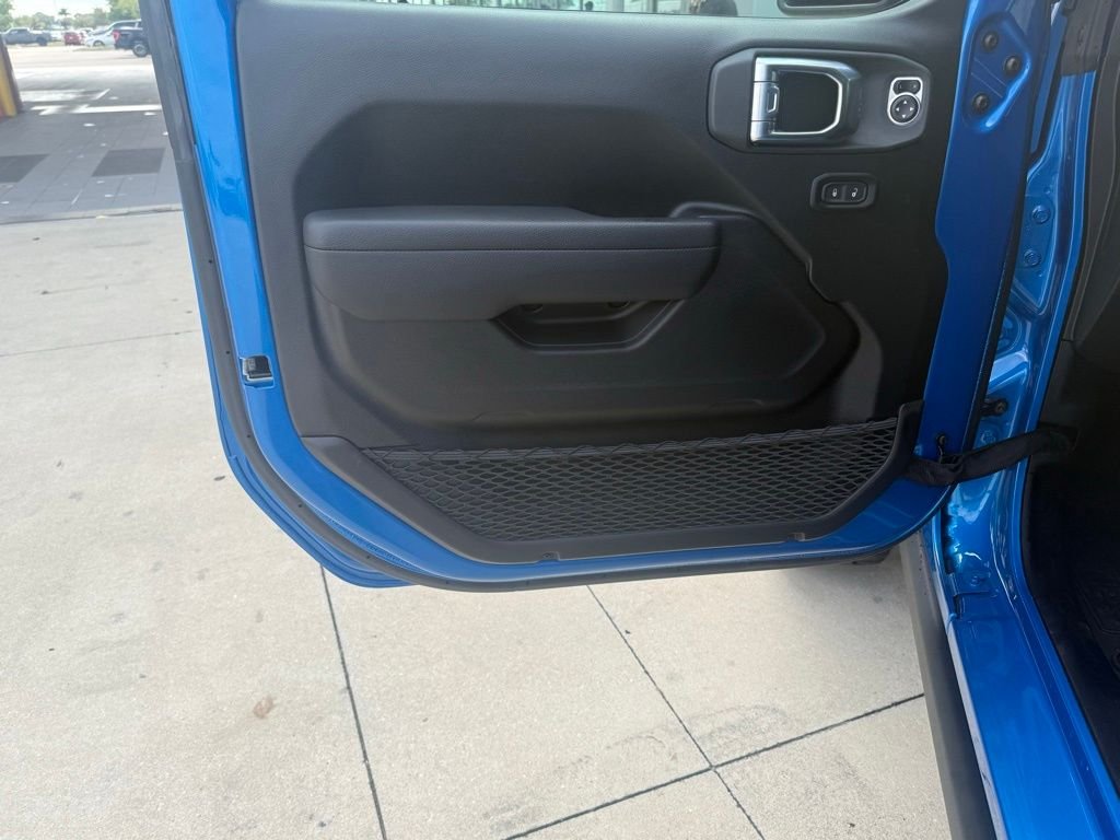 2025 Jeep Gladiator Rubicon - Photo 28