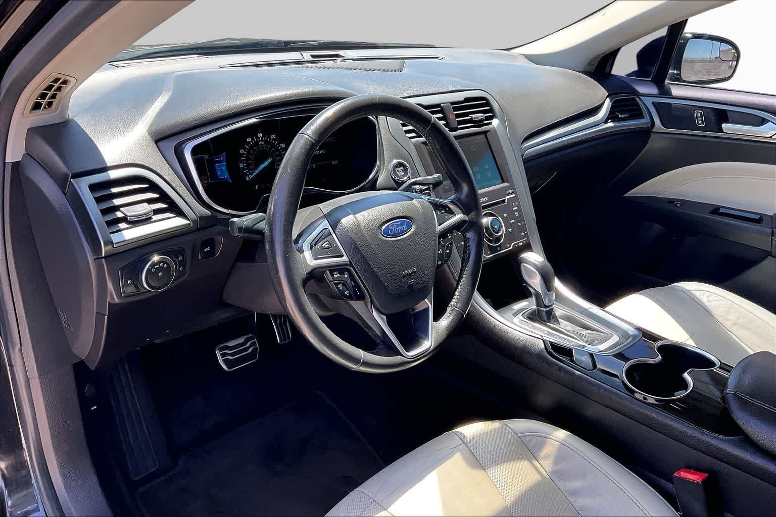 Used 2015 Tuxedo Black Ford Titanium image 17