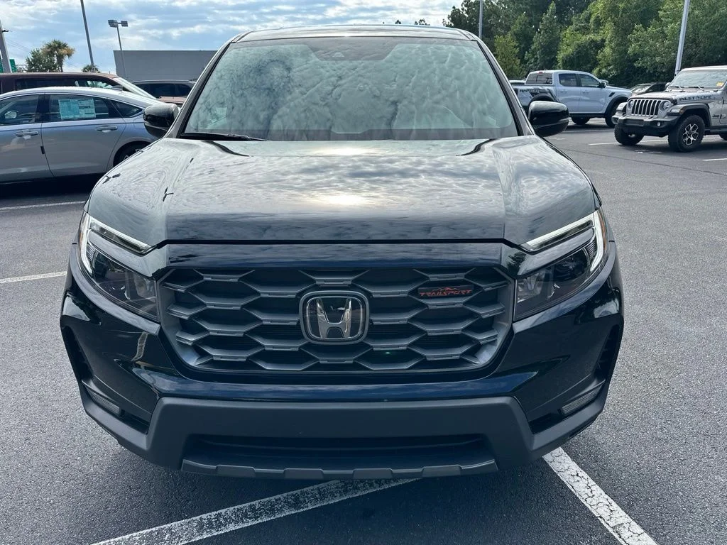 Certified Used 2024 Crystal Black Pearl Honda AWD TRAILSPORT image 8