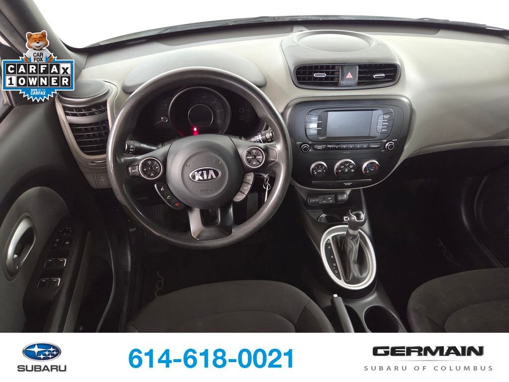 Used 2017 White Kia Base image 16