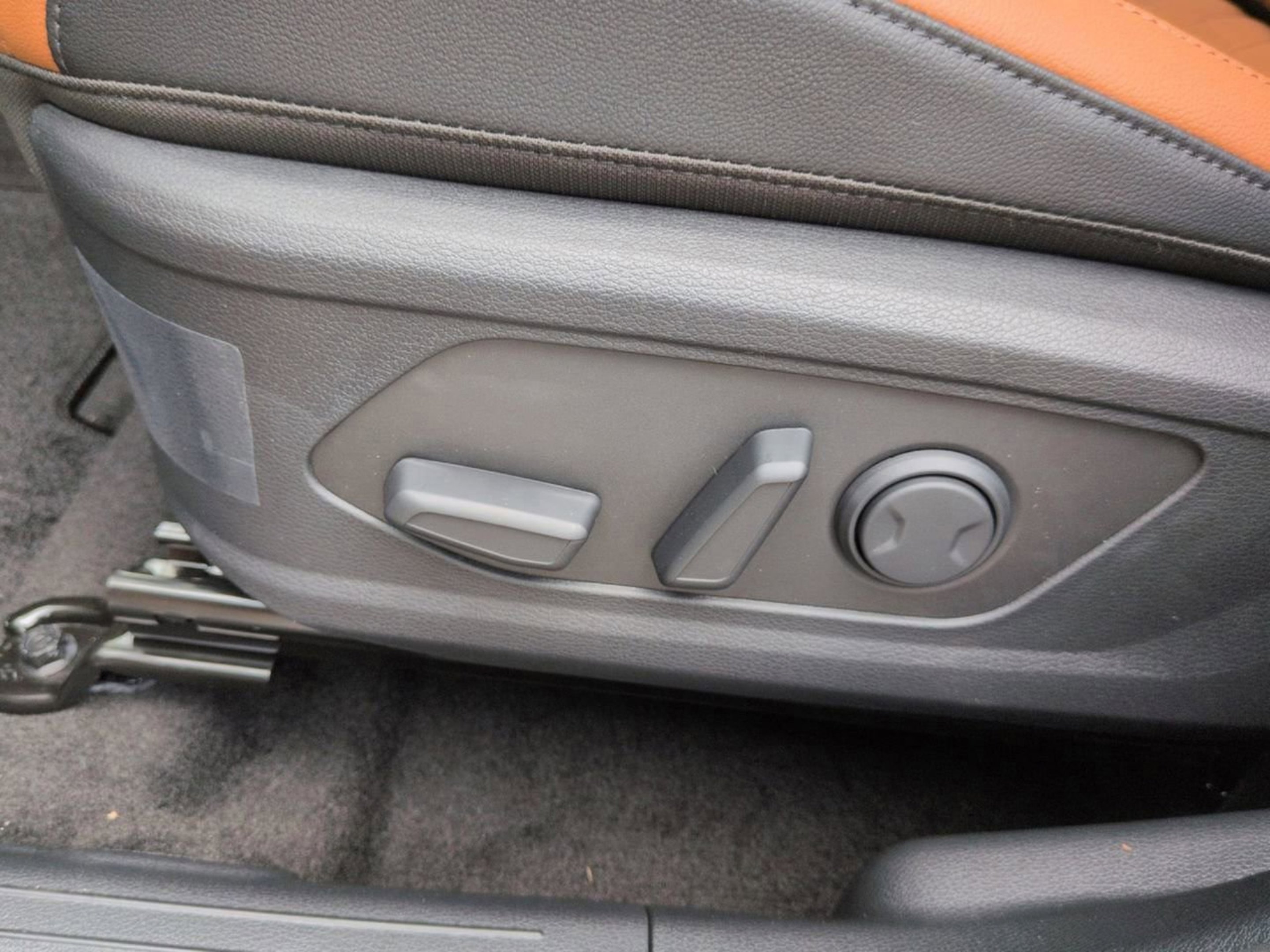 New 2026 Shadow Matte Gray Kia X-Line image 23