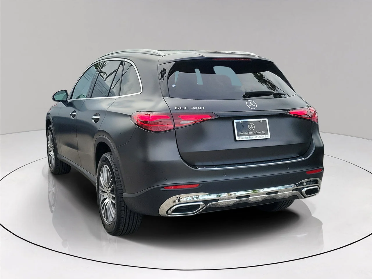New 2027 MANUFAKTUR exclusive graphite grey magno Mercedes-Benz GLC 300 image 6
