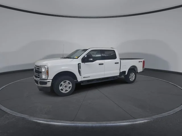 Used 2025 Oxford White Ford XLT image 7