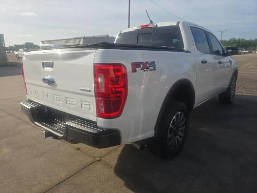 Used 2019 White Ford XLT image 3