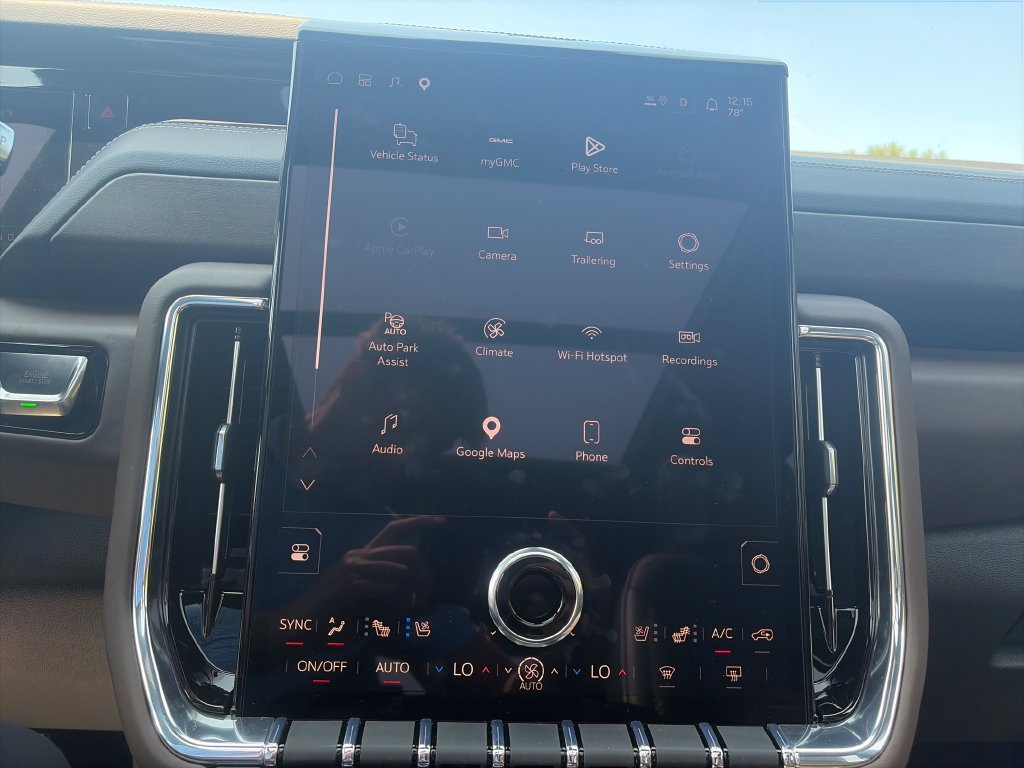 2026 GMC Yukon Denali Ultimate - Photo 36