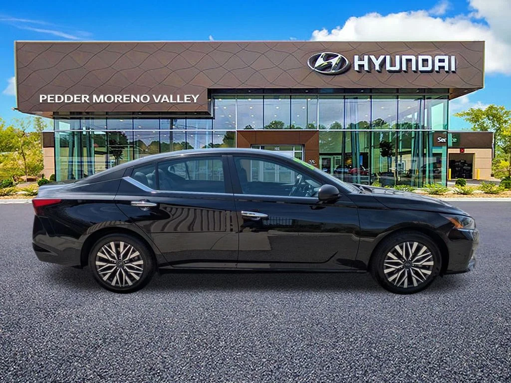 Used 2025 Nissan Altima SV with VIN 1N4BL4DV6SN397674 for sale in Moreno Valley, CA