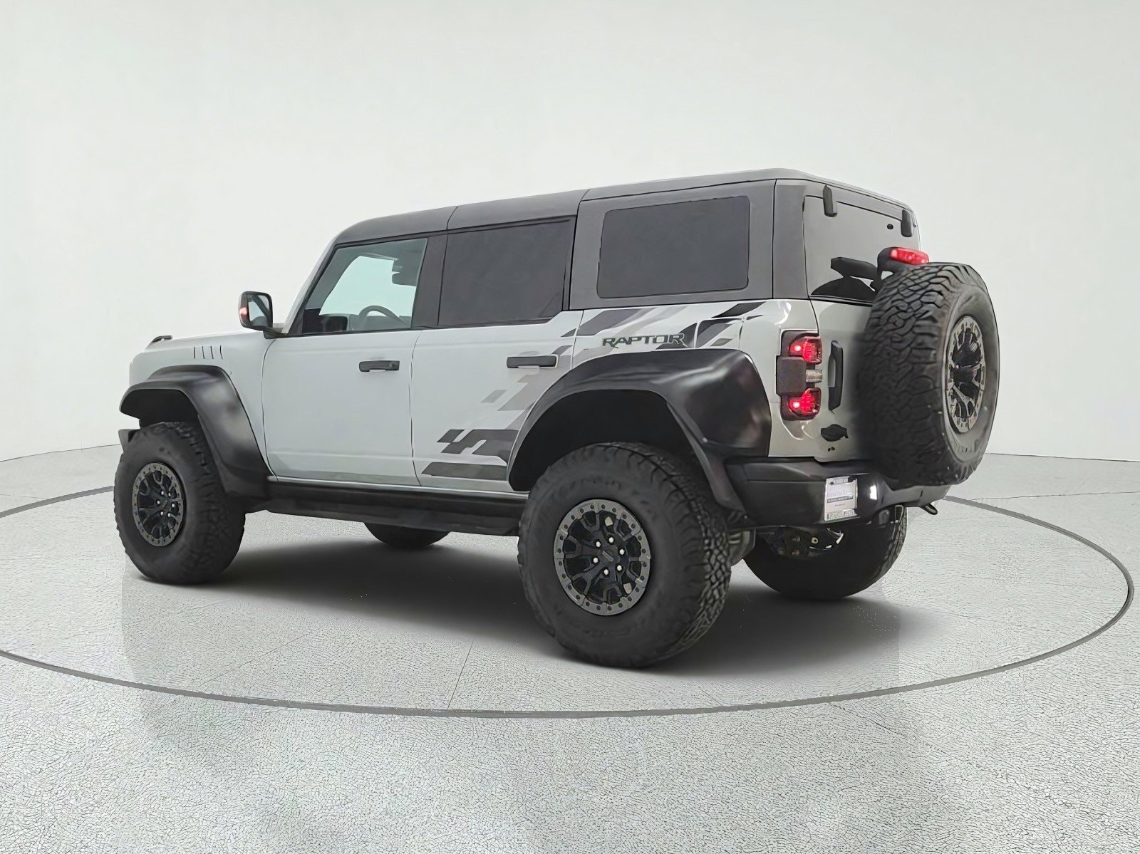 Used 2022 Cactus Gray Ford Raptor 4 Door Advanced 4x4 image 7