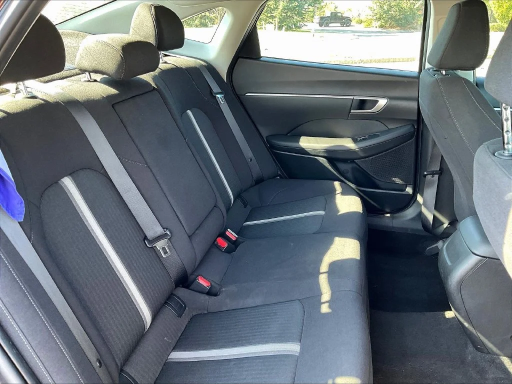 Used 2024 Blue Hyundai SEL image 6