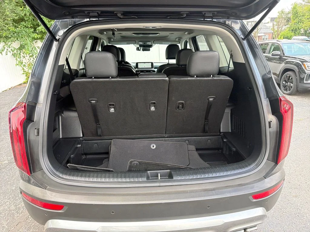 Used 2022 Gray Kia S image 44