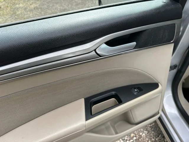 Used 2019 Ingot Silver Ford SE image 14
