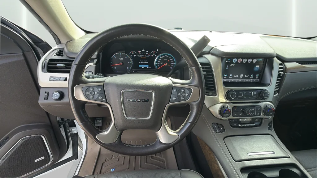 Used 2019 White GMC Denali image 13