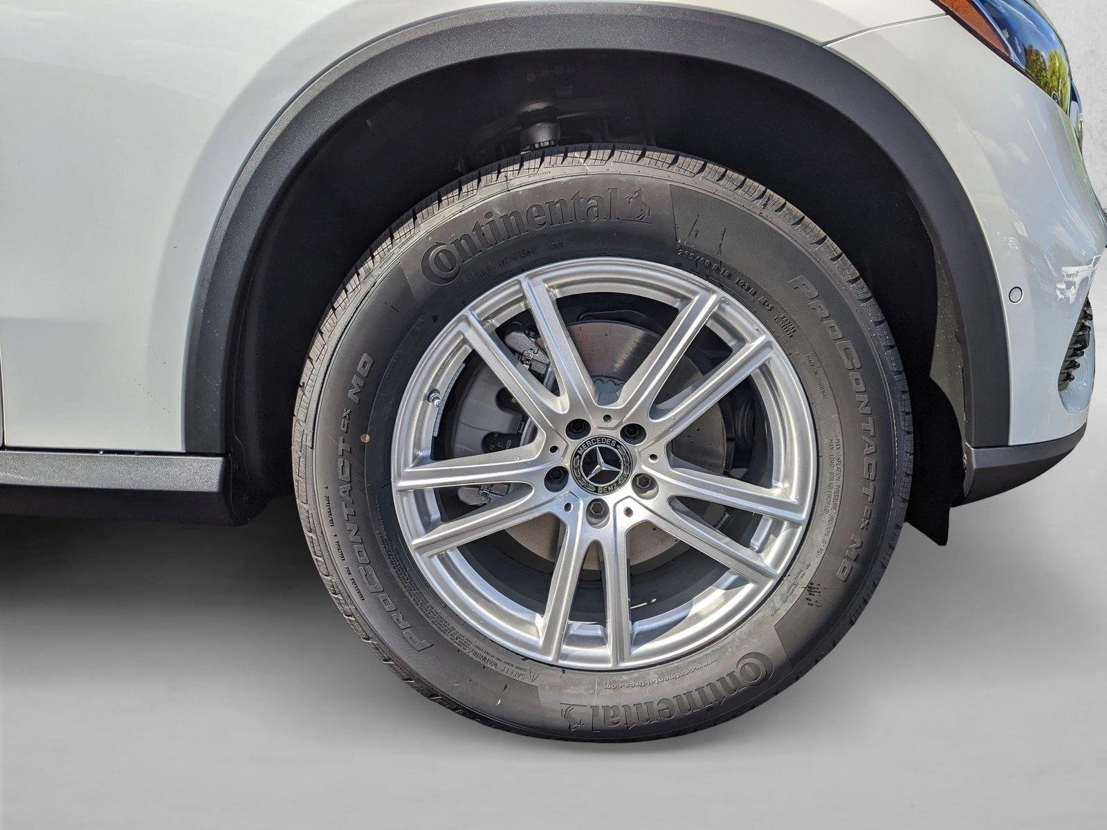 Certified Used 2026 Polar White Mercedes-Benz GLC 300 image 9