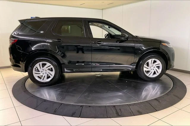Used 2025 Black Land Rover S image 9