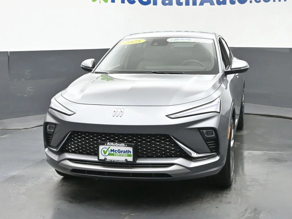 Used 2025 Gray Buick Avenir image 6